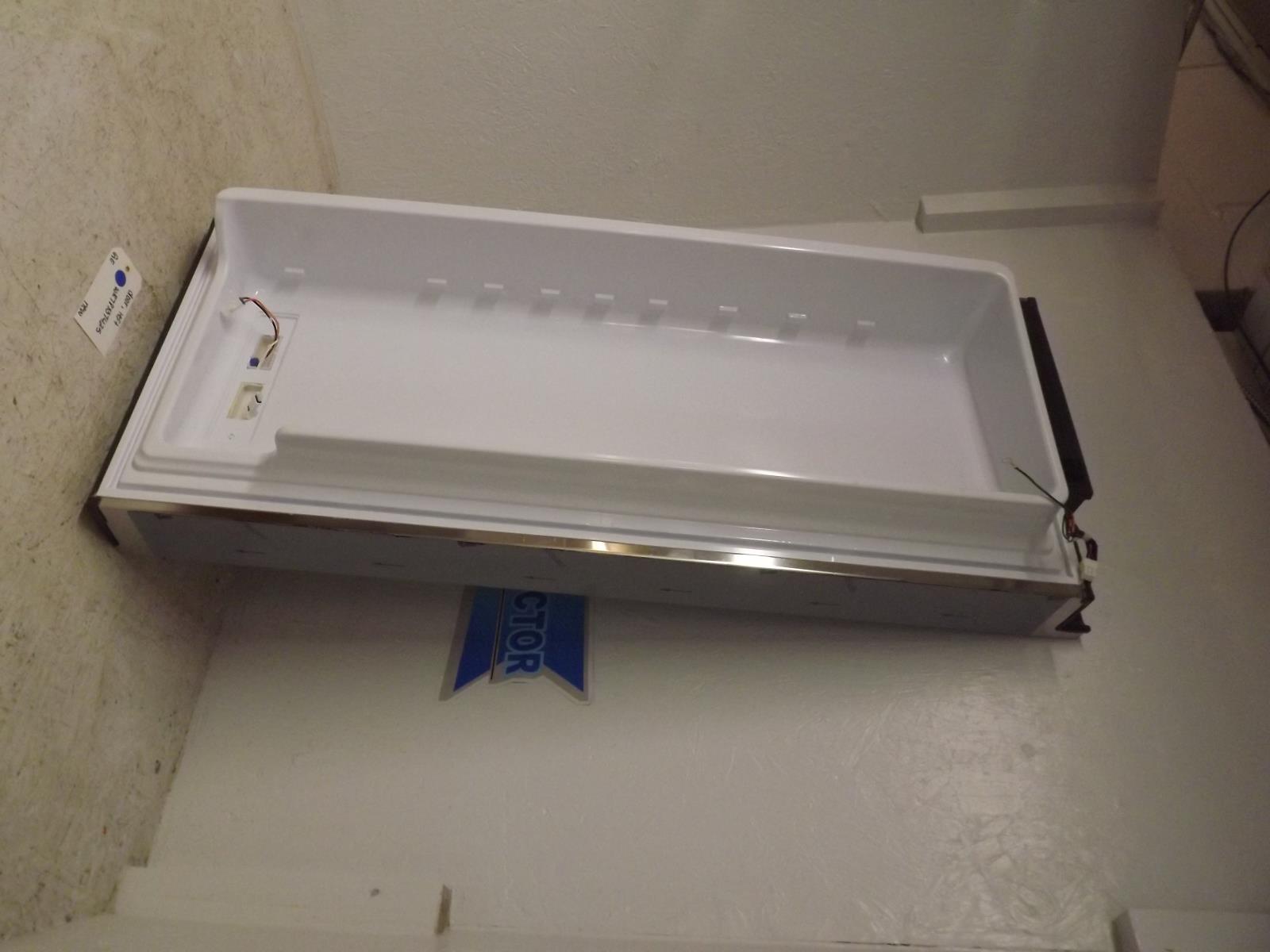 GE Refrigerator WR78X37425 Left Door New GE Refrigerator WR78X37425 Left Door New